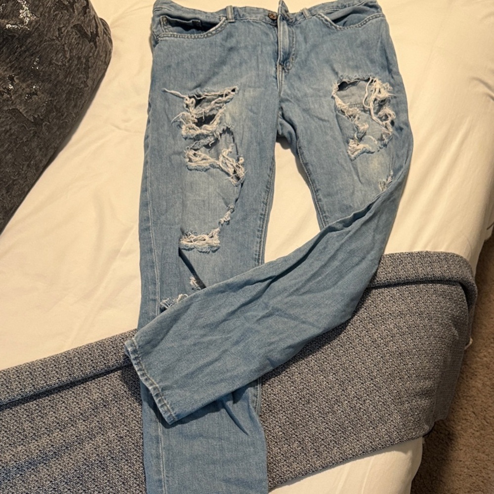 Distressed Light Blue Women's Jeans